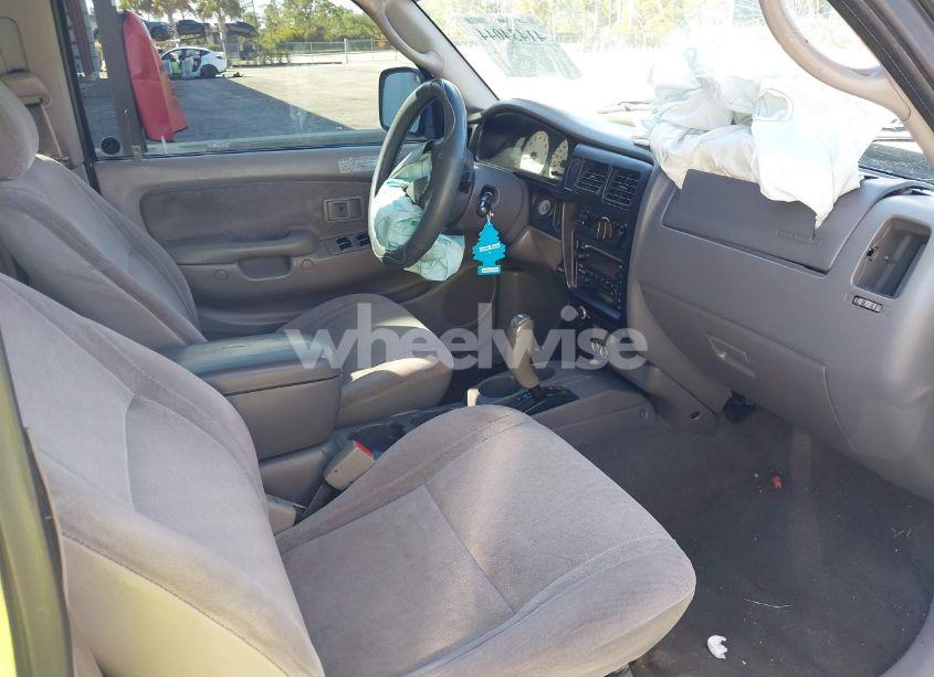 Photo 5 of 2002 Toyota Tacoma PRERUNNER V6 (VIN 5TEGN92NX2Z000278)