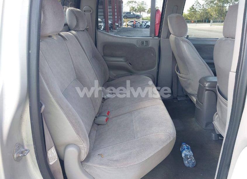 Photo 8 of 2002 Toyota Tacoma PRERUNNER V6 (VIN 5TEGN92NX2Z000278)