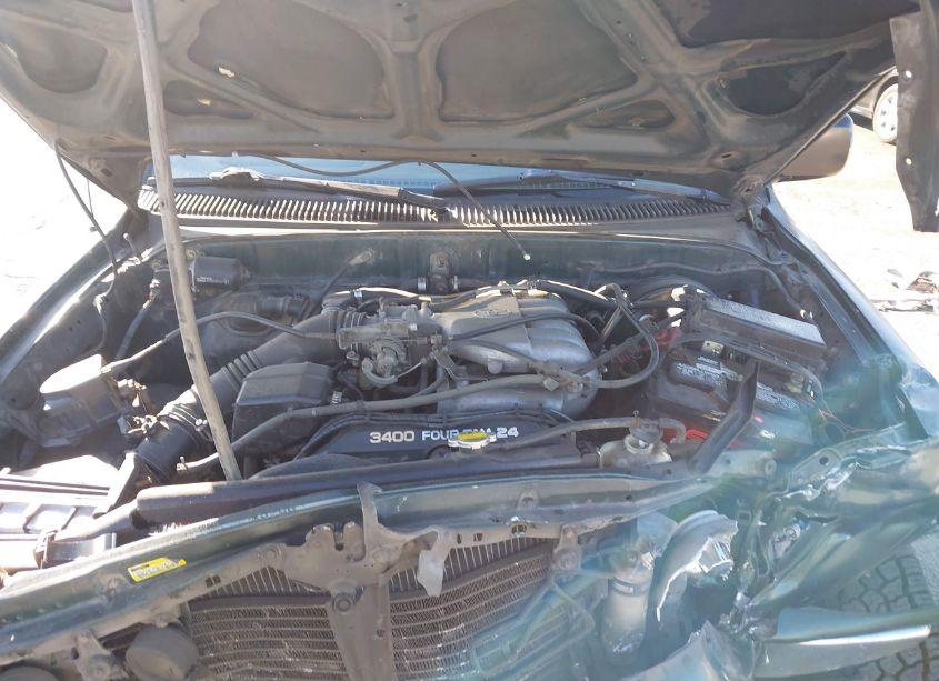 Photo 10 of 2002 Toyota Tacoma PRERUNNER V6 (VIN 5TEGN92NX2Z034737)