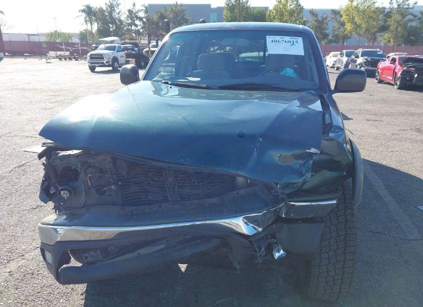 Photo 6 of 2002 Toyota Tacoma PRERUNNER V6 (VIN 5TEGN92NX2Z034737)