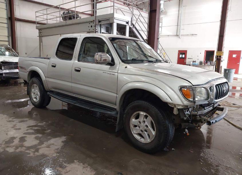 2002 Toyota Tacoma PRERUNNER V6 (VIN 5TEGN92NX2Z076700) main photo