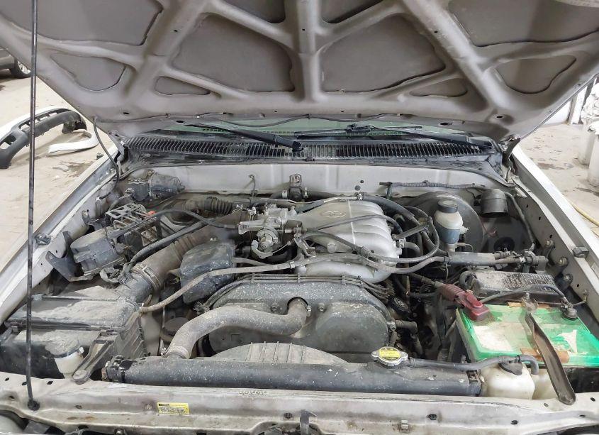 Photo 10 of 2002 Toyota Tacoma PRERUNNER V6 (VIN 5TEGN92NX2Z076700)