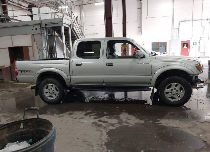 Photo 14 of 2002 Toyota Tacoma PRERUNNER V6 (VIN 5TEGN92NX2Z076700)