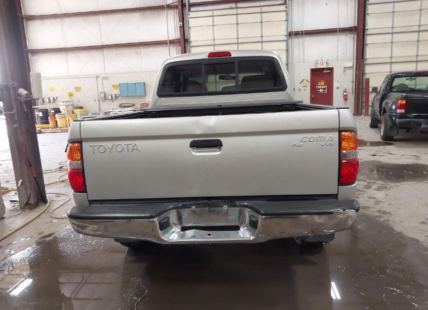 Photo 17 of 2002 Toyota Tacoma PRERUNNER V6 (VIN 5TEGN92NX2Z076700)