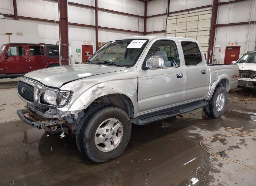 Photo 2 of 2002 Toyota Tacoma PRERUNNER V6 (VIN 5TEGN92NX2Z076700)