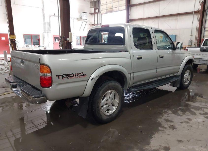 Photo 4 of 2002 Toyota Tacoma PRERUNNER V6 (VIN 5TEGN92NX2Z076700)