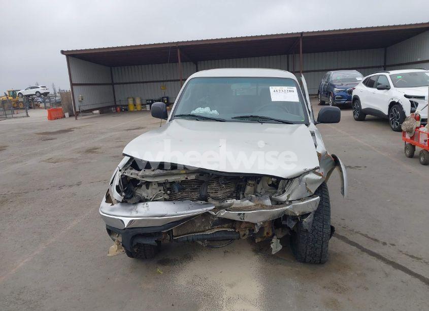 Photo 12 of 2002 Toyota Tacoma PRERUNNER V6 (VIN 5TEGN92NX2Z139245)