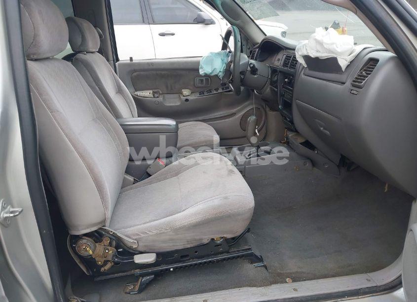 Photo 5 of 2002 Toyota Tacoma PRERUNNER V6 (VIN 5TEGN92NX2Z139245)