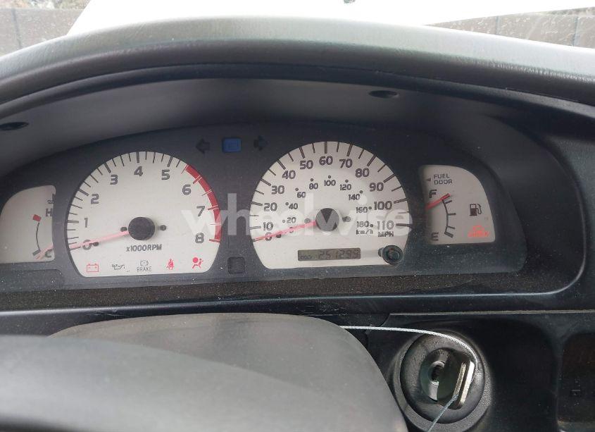 Photo 7 of 2002 Toyota Tacoma PRERUNNER V6 (VIN 5TEGN92NX2Z139245)