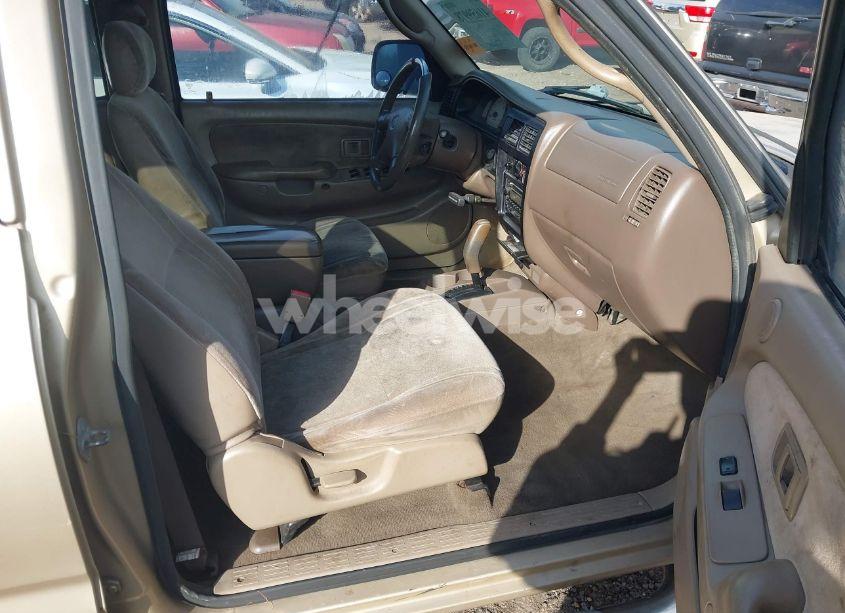 Photo 5 of 2002 Toyota Tacoma PRERUNNER V6 (VIN 5TEGN92NX2Z891186)