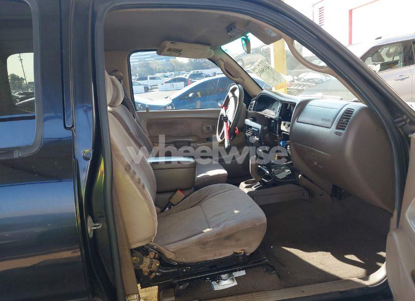 Photo 5 of 2003 Toyota Tacoma PRERUNNER V6 (VIN 5TEGN92NX3Z225494)