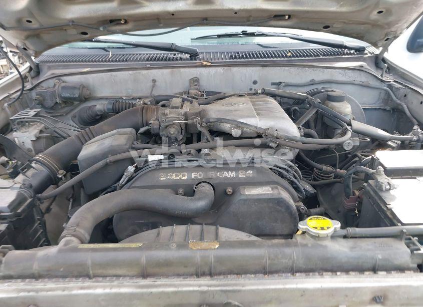 Photo 10 of 2003 Toyota Tacoma PRERUNNER V6 (VIN 5TEGN92NX3Z253277)