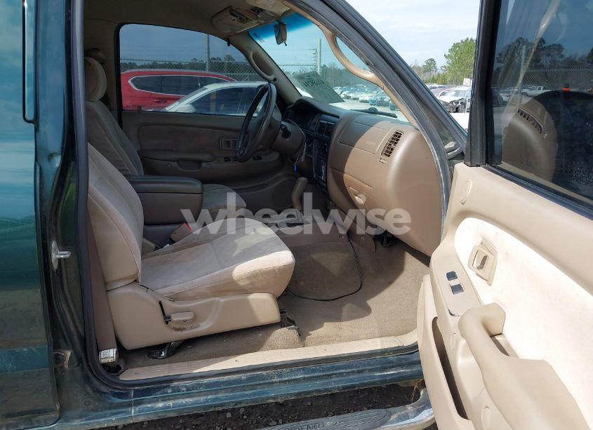 Photo 5 of 2004 Toyota Tacoma PRERUNNER V6 (VIN 5TEGN92NX4Z308635)