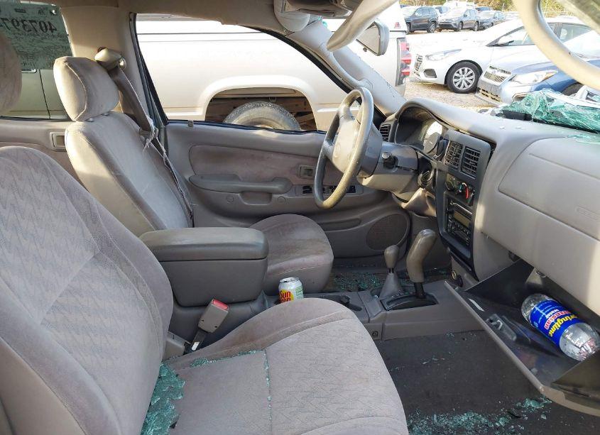 Photo 5 of 2003 Toyota Tacoma BASE V6 (VIN 5TEHN72N03Z187122)