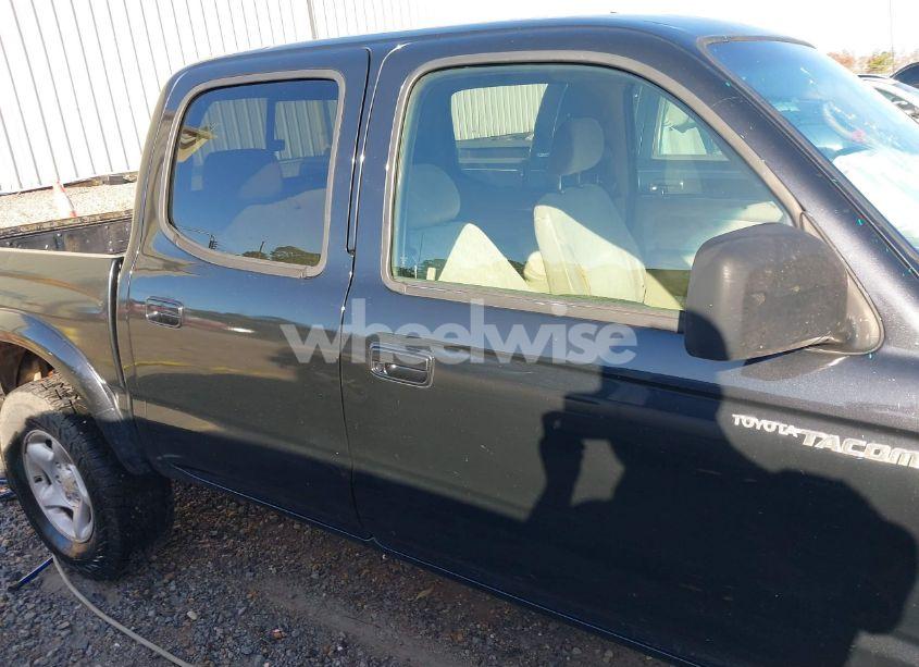 Photo 13 of 2004 Toyota Tacoma BASE V6 (VIN 5TEHN72N24Z374766)