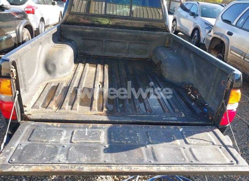 Photo 16 of 2004 Toyota Tacoma BASE V6 (VIN 5TEHN72N24Z374766)