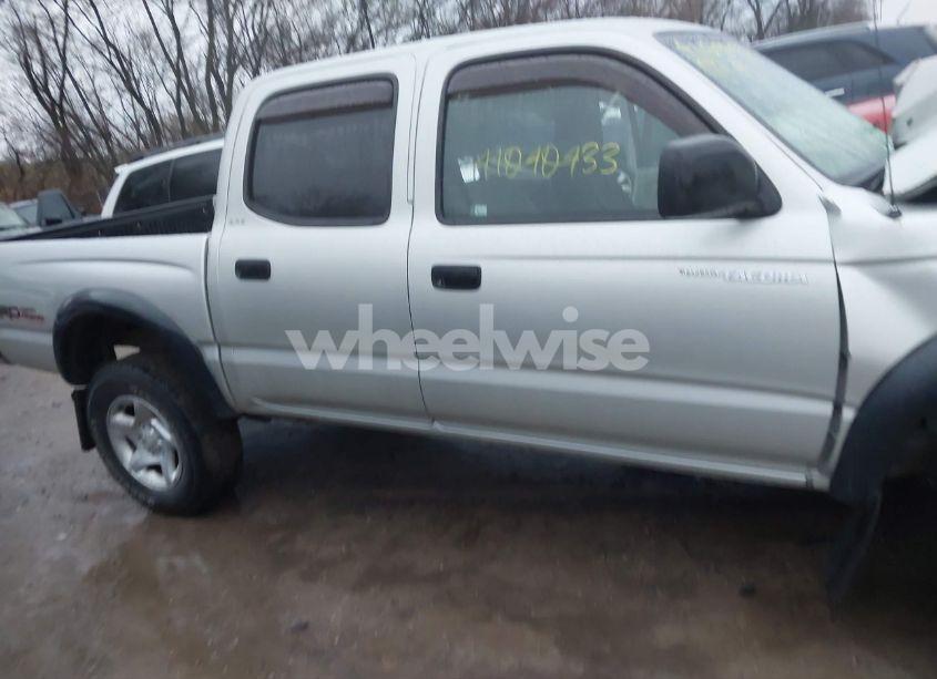 Photo 13 of 2004 Toyota Tacoma BASE V6 (VIN 5TEHN72N24Z433900)