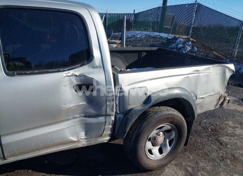 Photo 18 of 2002 Toyota Tacoma BASE V6 (VIN 5TEHN72N32Z046933)