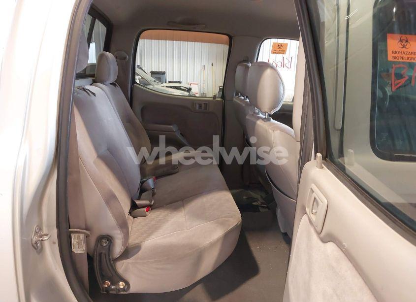 Photo 8 of 2004 Toyota Tacoma BASE V6 (VIN 5TEHN72N34Z393388)