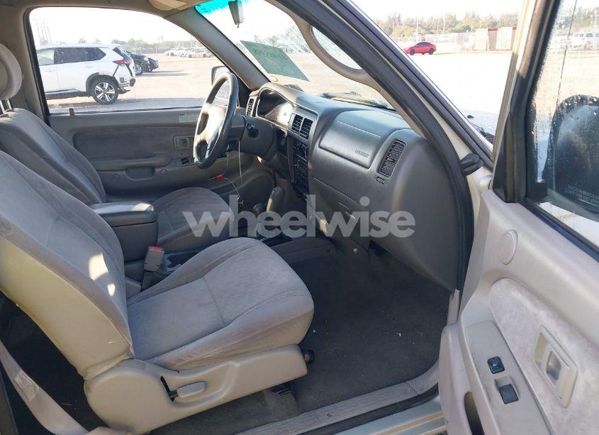 Photo 5 of 2001 Toyota Tacoma BASE V6 (VIN 5TEHN72N51Z810425)