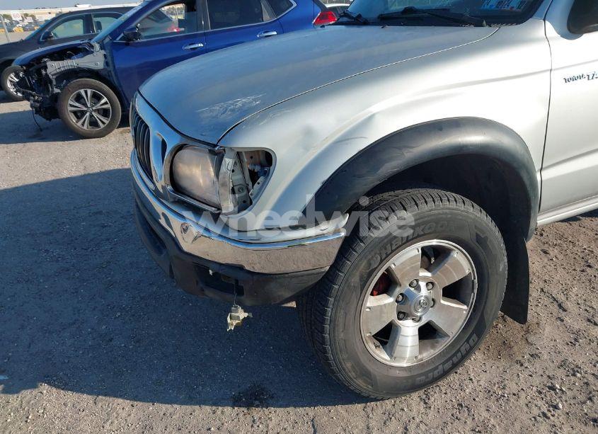 Photo 6 of 2001 Toyota Tacoma BASE V6 (VIN 5TEHN72N51Z810425)