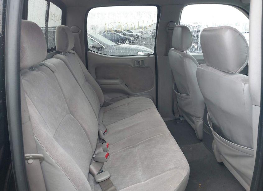 Photo 8 of 2003 Toyota Tacoma BASE V6 (VIN 5TEHN72N63Z301575)