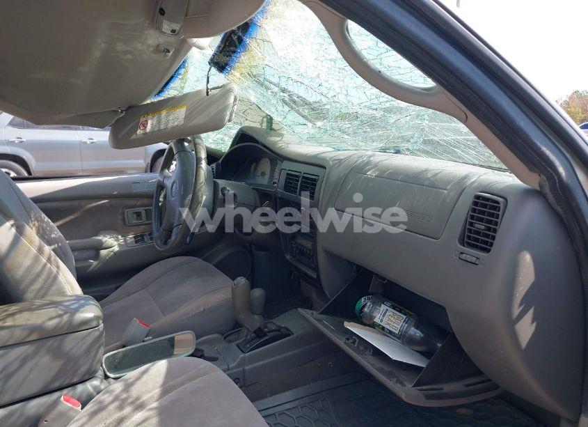 Photo 5 of 2004 Toyota Tacoma BASE V6 (VIN 5TEHN72N74Z398478)