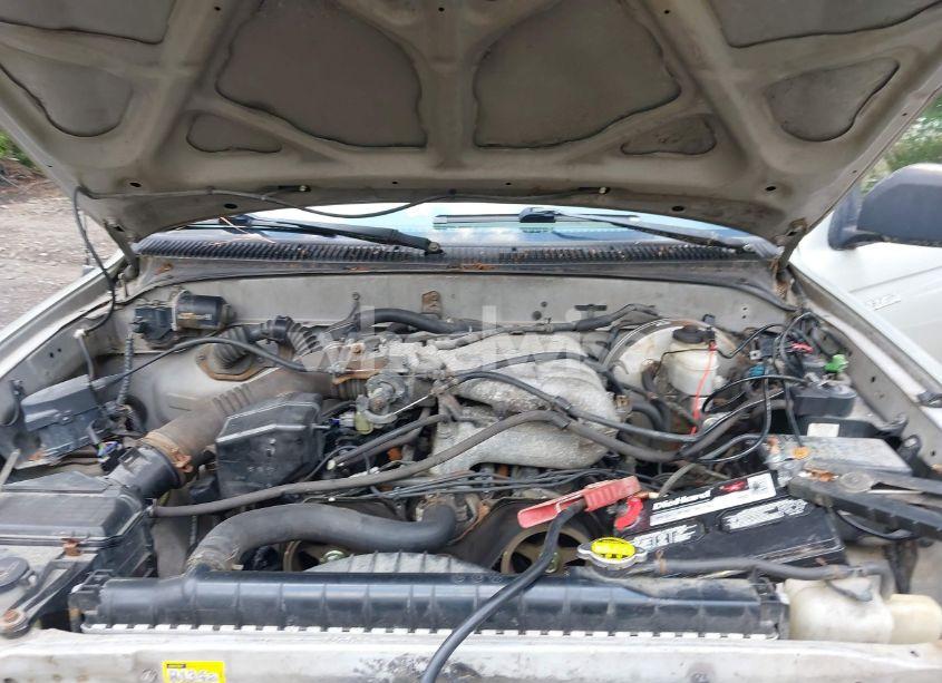 Photo 10 of 2001 Toyota Tacoma BASE V6 (VIN 5TEHN72N81Z770275)