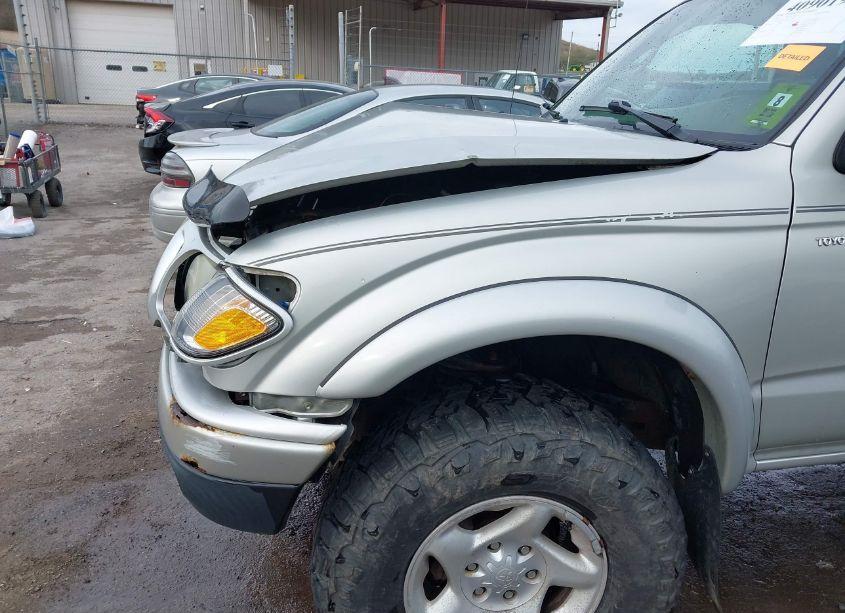 Photo 18 of 2004 Toyota Tacoma BASE V6 (VIN 5TEHN72N84Z314720)