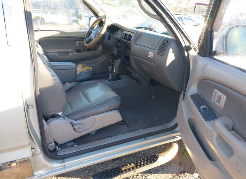 Photo 5 of 2001 Toyota Tacoma BASE V6 (VIN 5TEHN72N91Z873351)