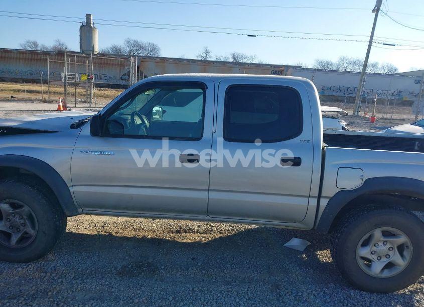 Photo 14 of 2004 Toyota Tacoma BASE V6 (VIN 5TEHN72N94Z335687)