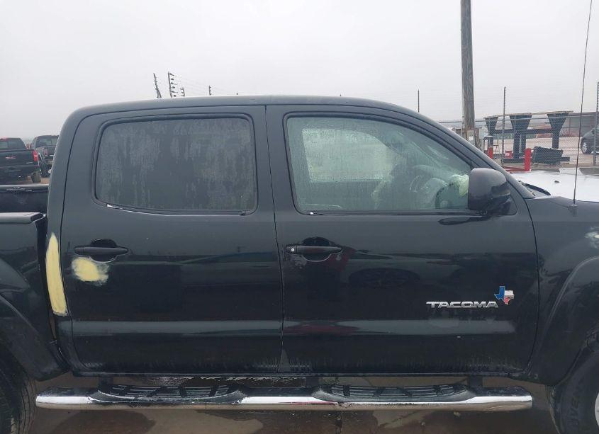 Photo 13 of 2006 Toyota Tacoma PRERUNNER V6 (VIN 5TEJU62N06Z211888)