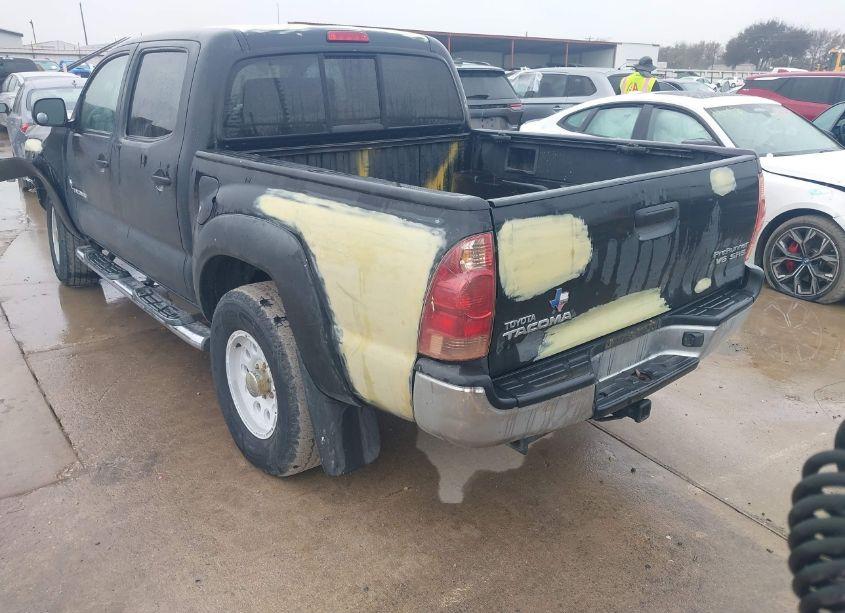 Photo 16 of 2006 Toyota Tacoma PRERUNNER V6 (VIN 5TEJU62N06Z211888)