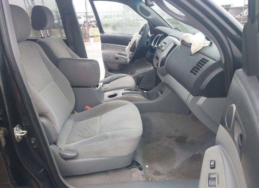 Photo 5 of 2006 Toyota Tacoma PRERUNNER V6 (VIN 5TEJU62N06Z211888)