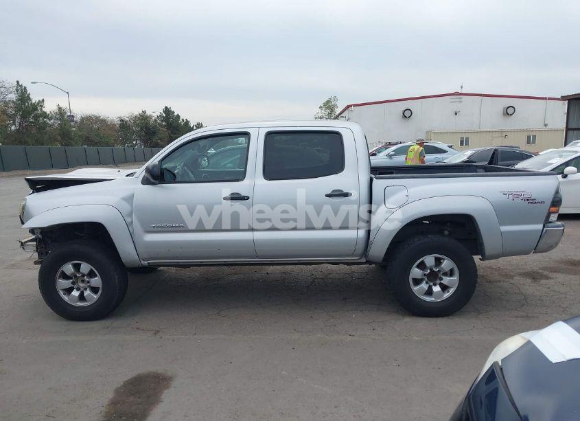 Photo 14 of 2007 Toyota Tacoma PRERUNNER V6 (VIN 5TEJU62N07Z352591)