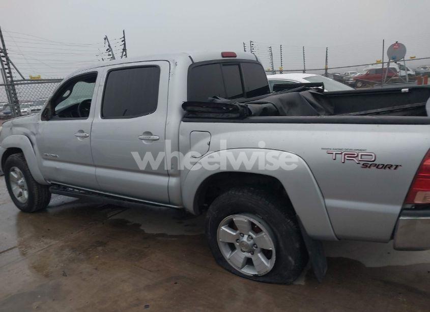 Photo 15 of 2005 Toyota Tacoma DOUBLE CAB PRERUNNER (VIN 5TEJU62N15Z004263)