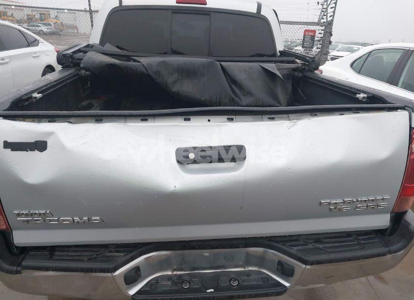 Photo 6 of 2005 Toyota Tacoma DOUBLE CAB PRERUNNER (VIN 5TEJU62N15Z004263)