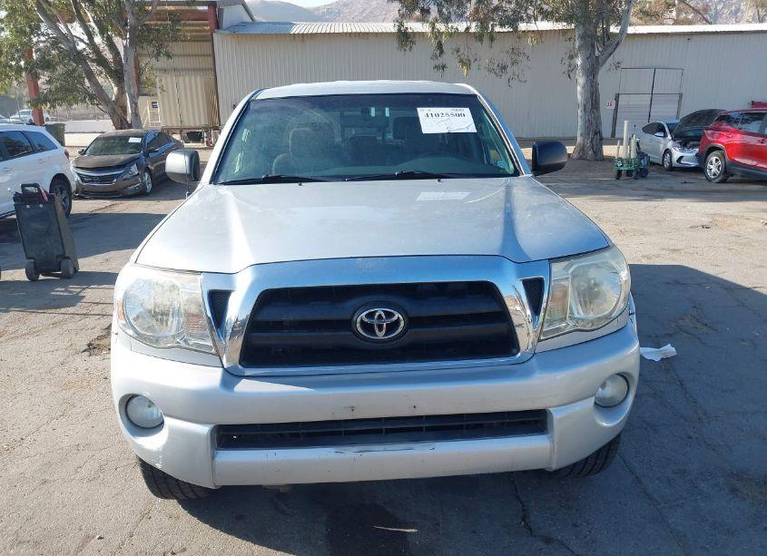 Photo 12 of 2005 Toyota Tacoma DOUBLE CAB PRERUNNER (VIN 5TEJU62N15Z043788)