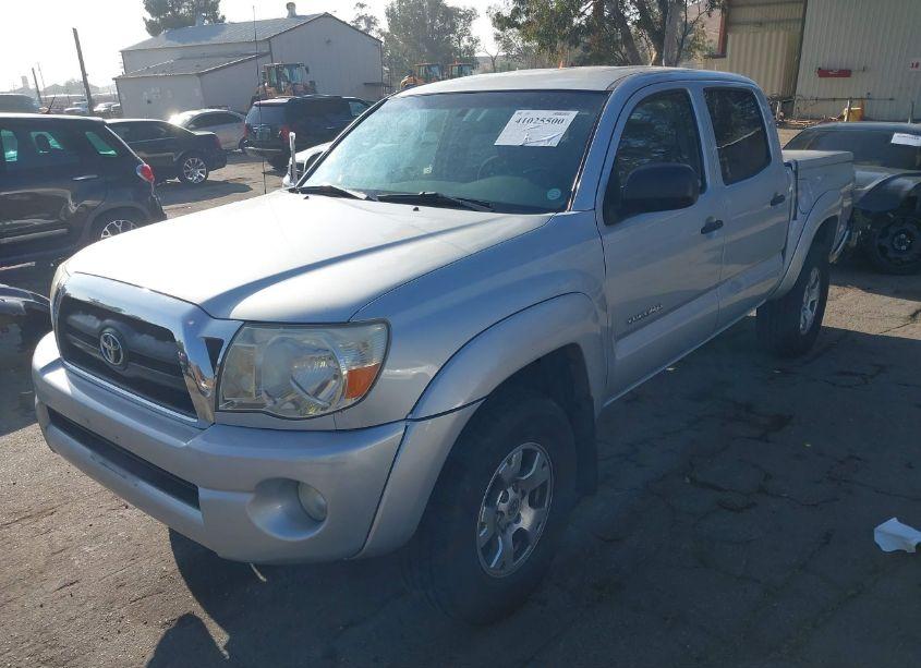 Photo 2 of 2005 Toyota Tacoma DOUBLE CAB PRERUNNER (VIN 5TEJU62N15Z043788)
