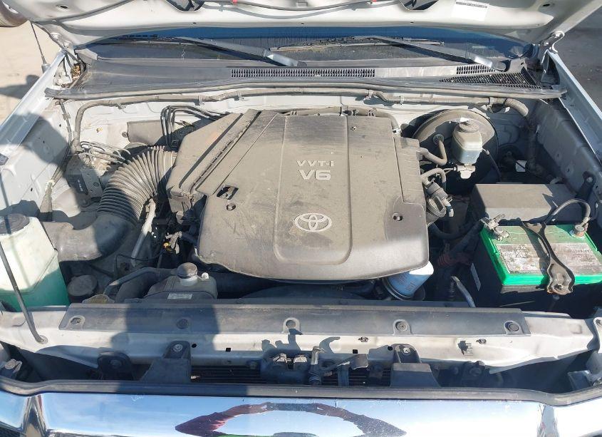 Photo 10 of 2005 Toyota Tacoma DOUBLE CAB PRERUNNER (VIN 5TEJU62N15Z075513)