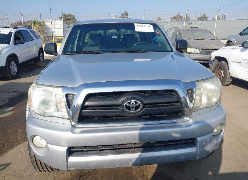 Photo 13 of 2005 Toyota Tacoma DOUBLE CAB PRERUNNER (VIN 5TEJU62N15Z075513)