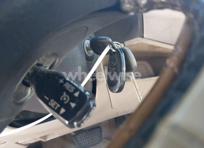 Photo 11 of 2005 Toyota Tacoma PRERUNNER V6 (VIN 5TEJU62N25Z037756)