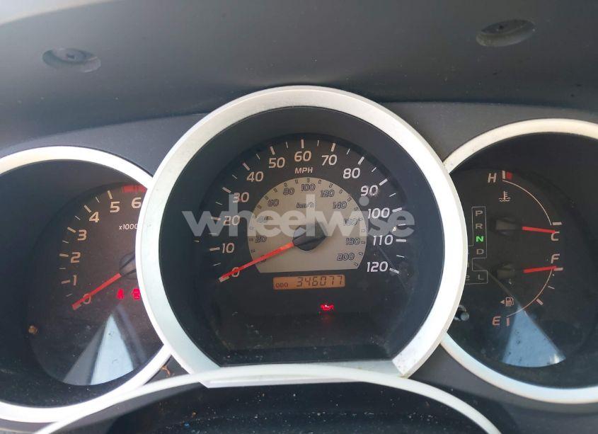 Photo 15 of 2005 Toyota Tacoma PRERUNNER V6 (VIN 5TEJU62N25Z037756)