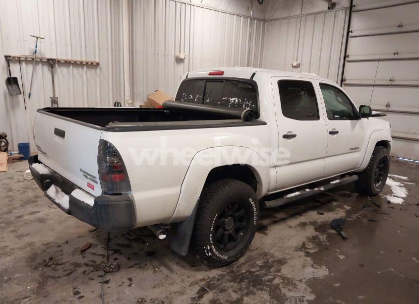 Photo 4 of 2006 Toyota Tacoma PRERUNNER V6 (VIN 5TEJU62N36Z304842)