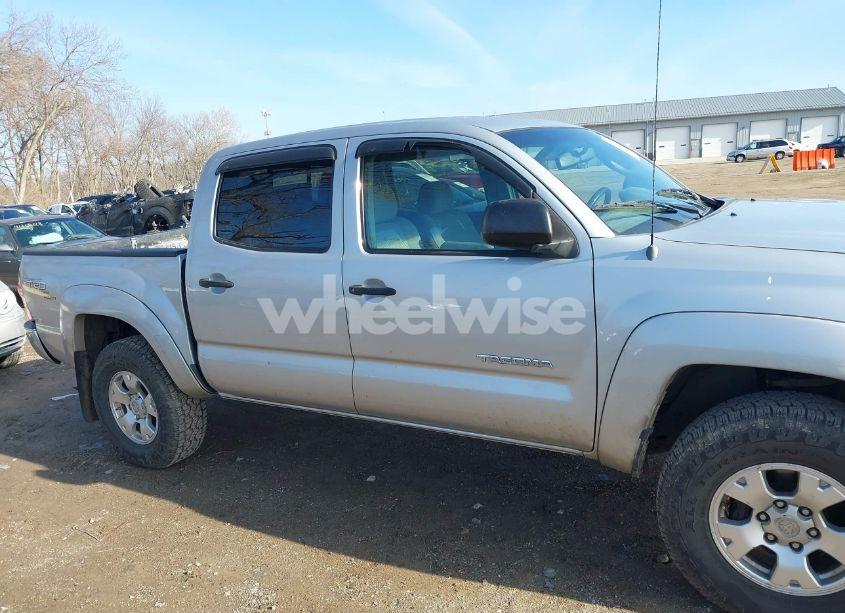 Photo 13 of 2007 Toyota Tacoma DOUBLE CAB PRERUNNER (VIN 5TEJU62N37Z436257)