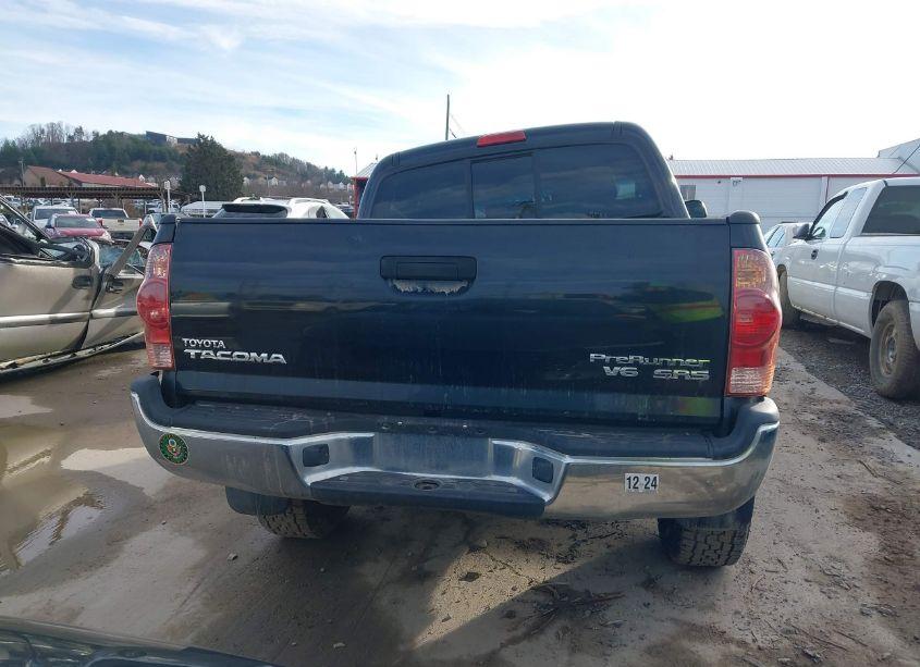 Photo 16 of 2006 Toyota Tacoma PRERUNNER V6 (VIN 5TEJU62N46Z202336)