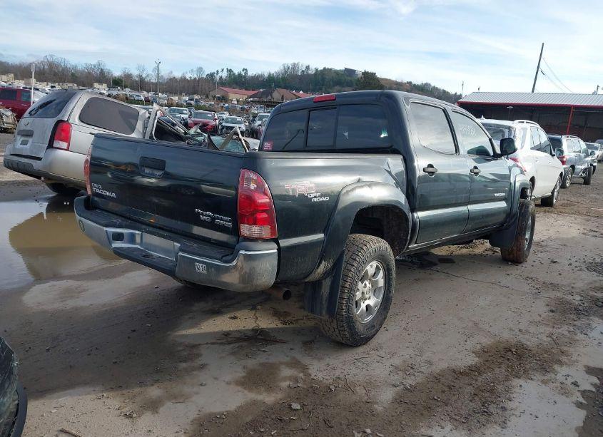 Photo 4 of 2006 Toyota Tacoma PRERUNNER V6 (VIN 5TEJU62N46Z202336)