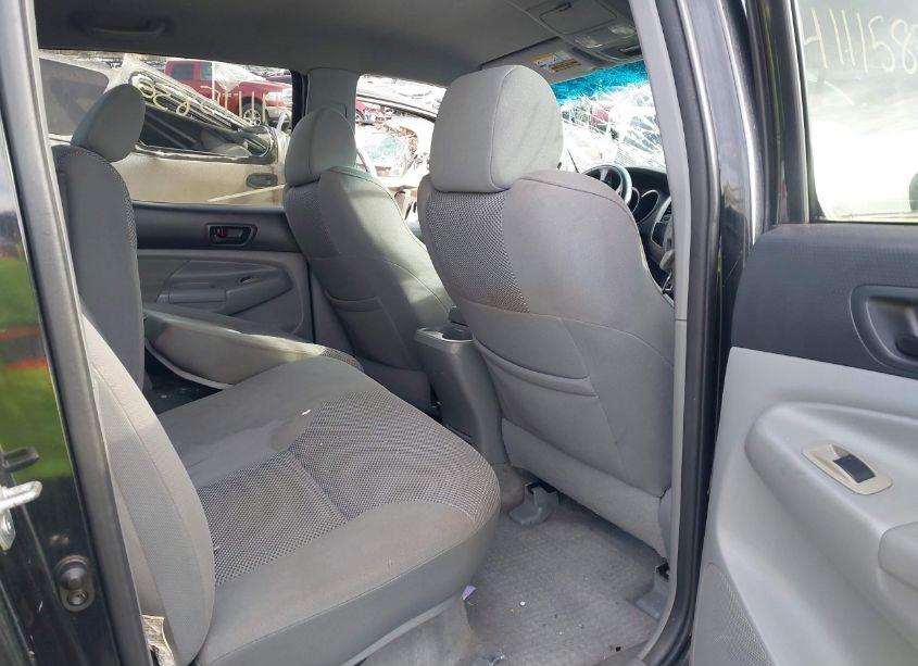 Photo 8 of 2006 Toyota Tacoma PRERUNNER V6 (VIN 5TEJU62N46Z202336)