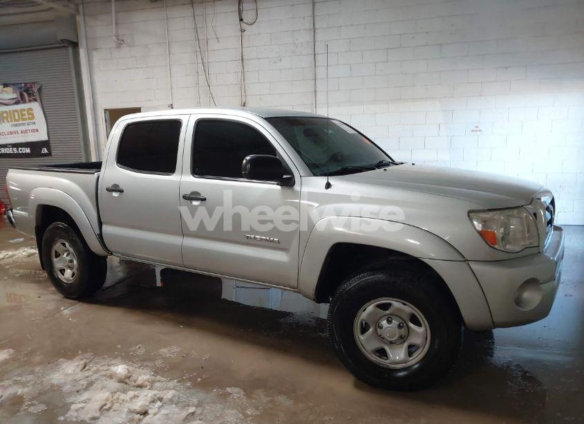 Photo 13 of 2006 Toyota Tacoma PRERUNNER V6 (VIN 5TEJU62N46Z256851)