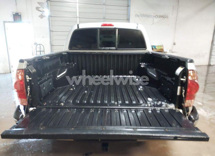 Photo 16 of 2006 Toyota Tacoma PRERUNNER V6 (VIN 5TEJU62N46Z256851)